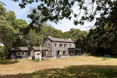 Property building, Natural landscape, Garden view