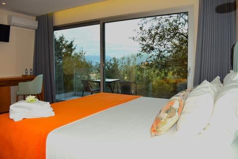 Oak Nature Nature lodge in Viana do Castelo District, Portugal