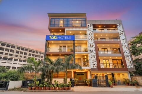 Property building, Facade/entrance