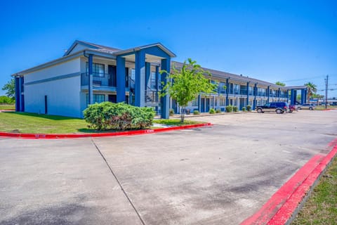 Property building, Street view