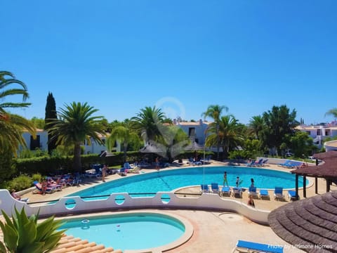 Property building, Off site, Day, On site, Swimming pool, Swimming pool, Swimming pool, Entertainment, Entertainment