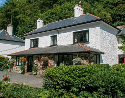 Natal House Bed & Breakfast Bed and Breakfast in Polperro