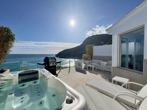Hot Tub, Hot Tub, Balcony/Terrace, Balcony/Terrace, Mountain view, Sea view, Sea view
