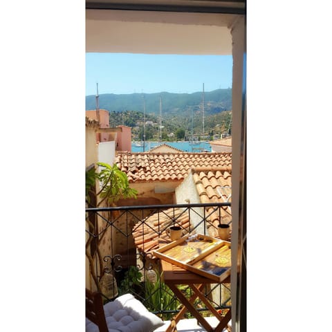 Balcony/Terrace, City view, Garden view, Sea view, Quiet street view, Inner courtyard view