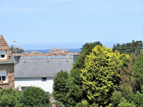 Superbe appartement avec WIFI et parking à Trégastel - FR-1-368-174 Apartment in Trégastel