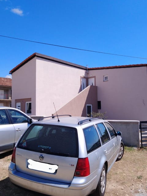 Property building, Parking