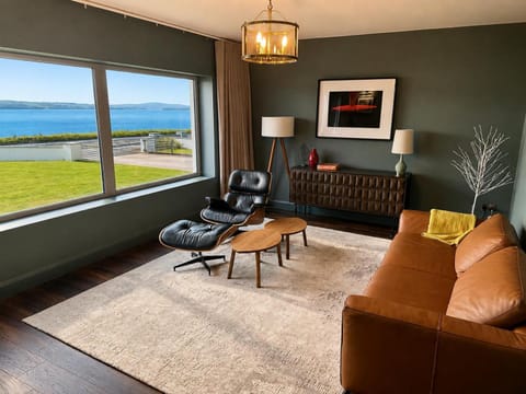 Living room, Sea view