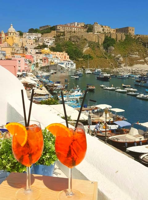 Balcony/Terrace, Balcony/Terrace