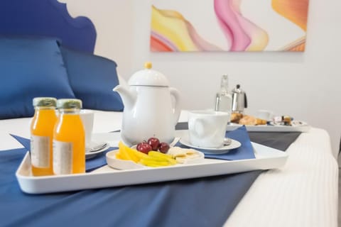 Continental breakfast, Italian breakfast, Non alcoholic drinks