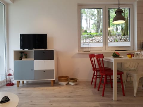 TV and multimedia, Living room, Dining area