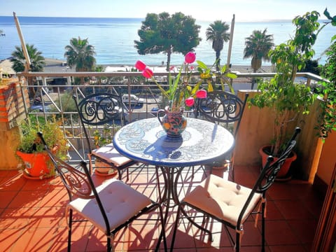 Patio, Balcony/Terrace, Decorative detail, Sea view