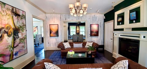Living room, Lobby or reception, Decorative detail, Seating area
