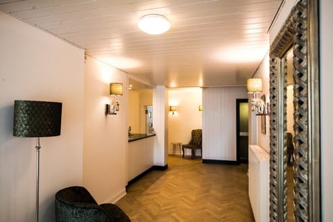 Lobby or reception, Seating area