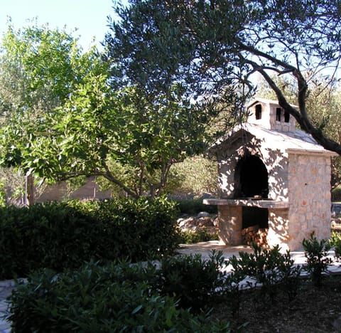 BBQ facilities, Garden