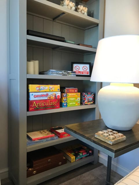 The Weathertop, design led holiday retreat Apartment in The Pavilion Gardens