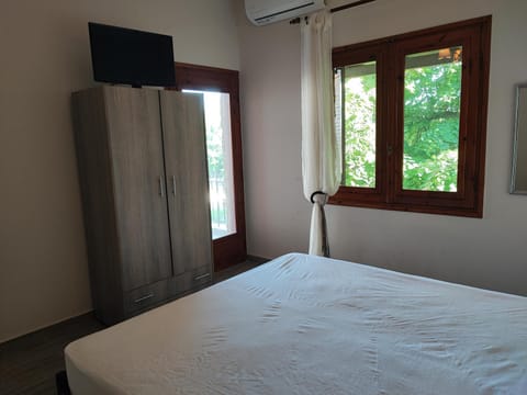 Stone house with seaview Apartment in Halkidiki