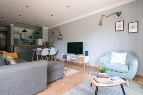 Living room, Lounge or bar, Seating area