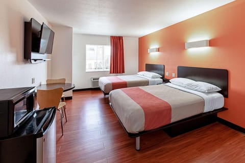 Photo of the whole room, On site