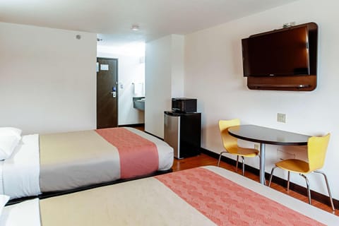 Photo of the whole room, On site