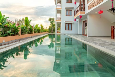 Property building, Day, Natural landscape, View (from property/room), View (from property/room), Decorative detail, Garden view, Pool view, Swimming pool