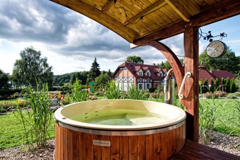 Hot Tub, Sauna, Spa and wellness centre/facilities
