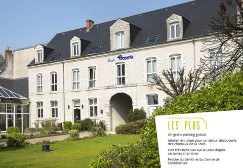 Property building, Facade/entrance, Property logo or sign