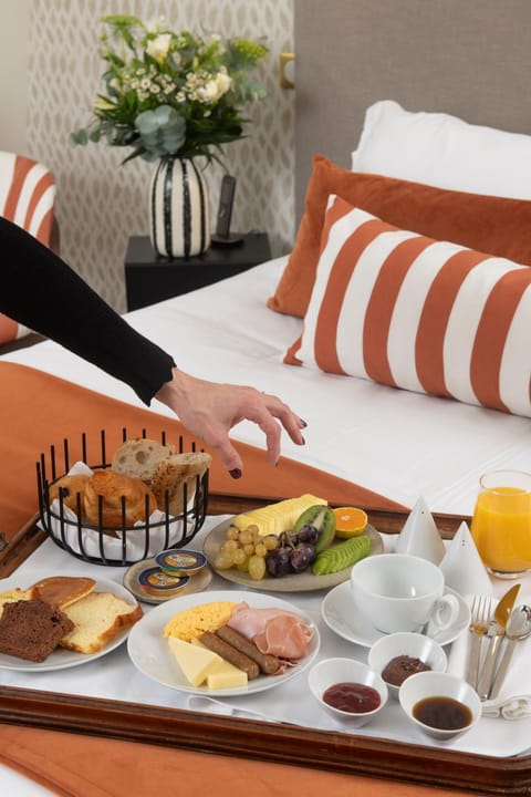 Breakfast, Continental breakfast