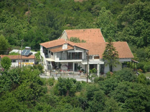 Property building, Nearby landmark, Neighbourhood, Bird's eye view