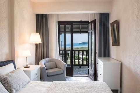 White Blossom Villa #Fourka House in Halkidiki