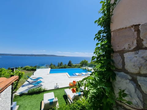 Sea view, Swimming pool