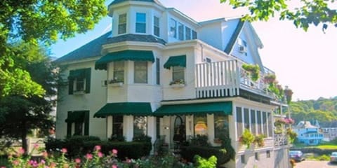 Facade/entrance, Summer, Street view