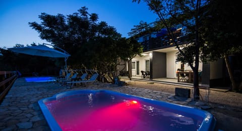 Patio, Swimming pool