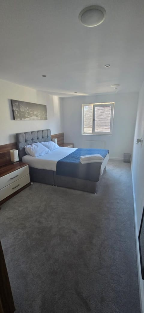 Hullidays - The Sawmill Suite Apartment in Hull