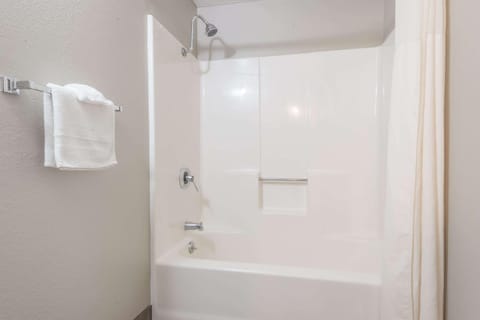 Bathroom, Photo of the whole room, On site