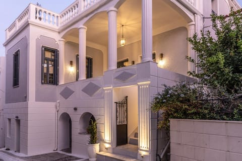 Property building, Facade/entrance