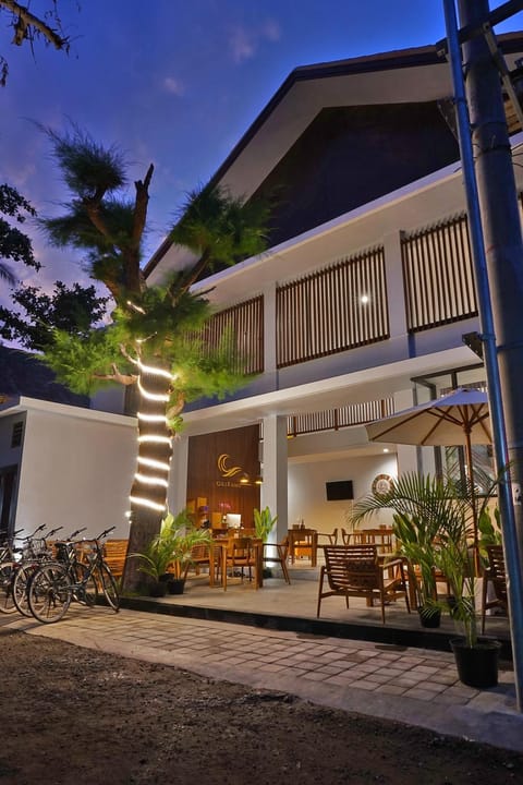 Property building, Facade/entrance