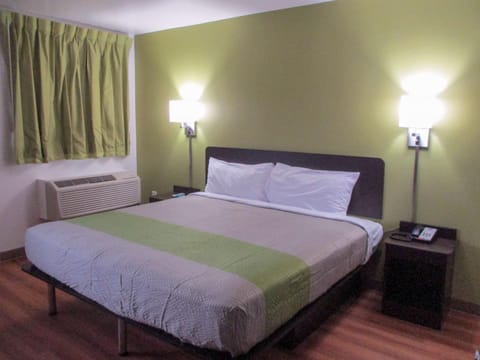 Photo of the whole room, On site