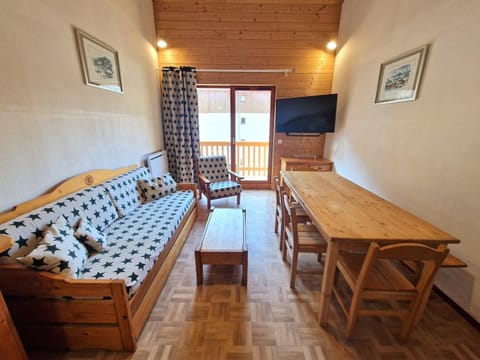 Bel appartement 3 pièces 6/7 pers. - 150m des pistes, 300m du centre - Modane - FR-1-265-304 Apartment in Piedmont