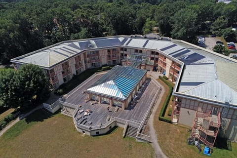 Property building, Day, Bird's eye view