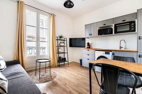 Living room, kitchen