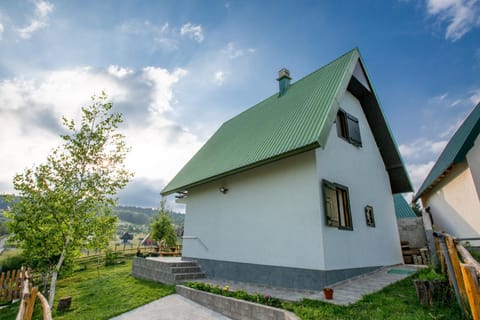 Guest house Sky Blue House in Montenegro
