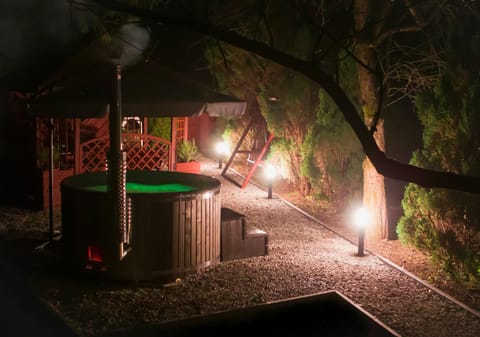 Night, Sauna, Spa and wellness centre/facilities