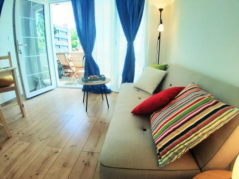 Bed, Living room, Seating area