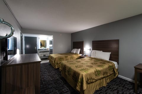 Regency Inn & Suites Inn in East Nashville