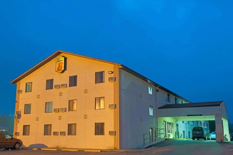 Property building, Night, On site