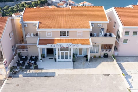 Property building, Day, Bird's eye view, View (from property/room)