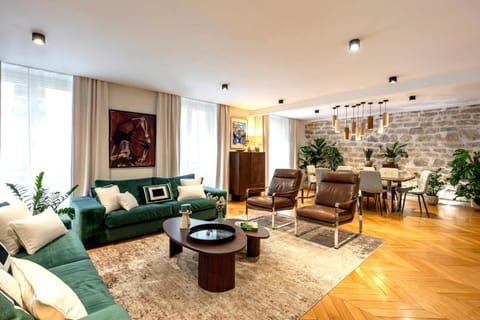 My Showroom- Marais - Lancry - Luxury family suite avec climatisation Apartment in Paris
