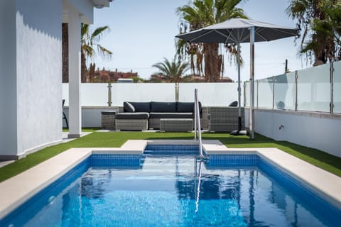 Seating area, Swimming pool