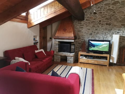Affascinante appartamento ai piedi dell'ovovia Apartment in Courmayeur