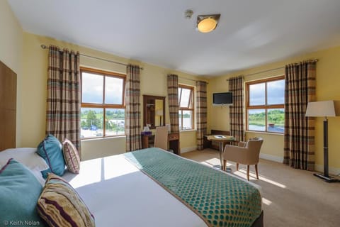 Cryans Hotel Hotel in Leitrim, Co. Leitrim, Ireland